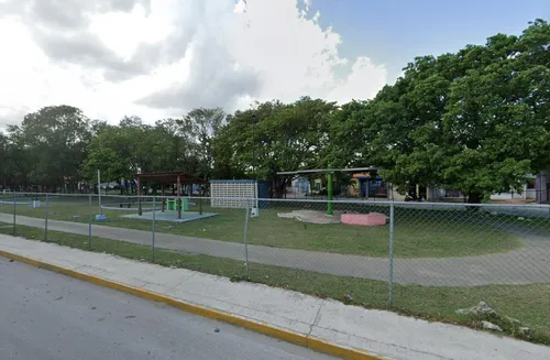 Casa En Venta , Col. Villa Otoch, Cancún, Benito Juárez, Remate Bancario -jmjc88