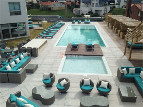 Imagen 2 de 30 de Venta De Apartamento En Punta Del Este, Brava