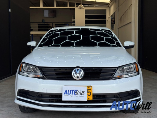 Volkswagen Jetta Trendline At 2000cc Aa