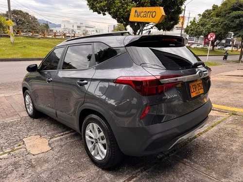 Kia Seltos 1.6l Emotion At