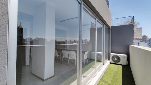 Venta Local Comercial Almagro Al Frente En Esquina