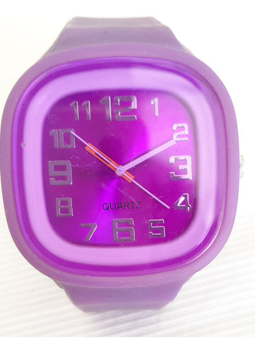 Antiguo Reloj Violeta Recubierto Con Silicona 