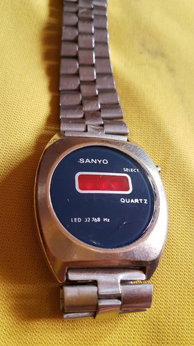 Reloj De Pulsera Vintage Sanyo Quartz Led