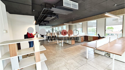 Oficina 131 M2 Open Space Metro Los Leones