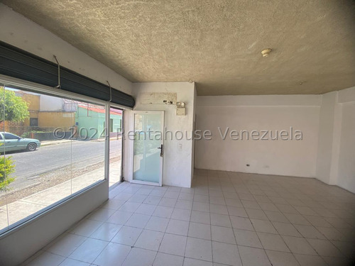 Ana Karina Molleja Vende Excelente Local Comercial En Zona Centro De Barquisimeto ,lara/akm