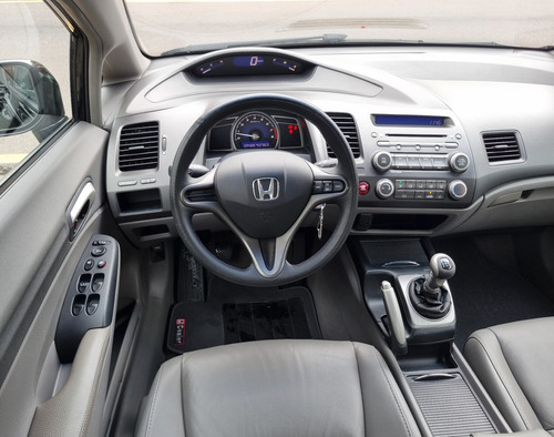 Honda Civic 1.8 LXS 16V FLEX 4P MANUAL
