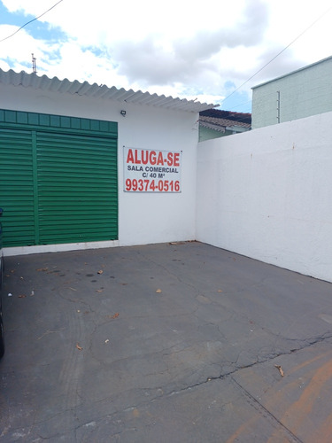 Aluga-se Sala Comercial Para Escritórios, Estúdio, Beleza E Estética