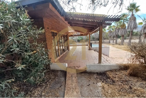 Vende Ex Club House, Dentro Cond Bosque Country