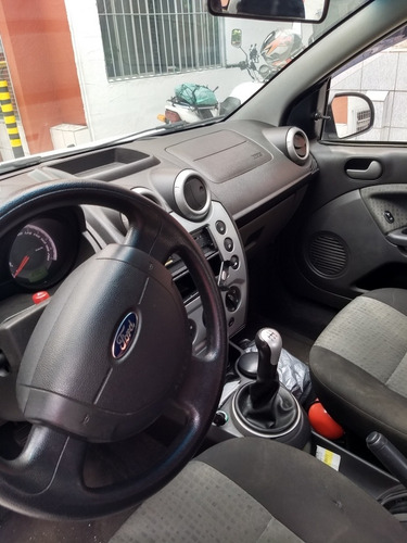 Ford Fiesta Sedan 1.6 Rocam Se Flex 4p 2014
