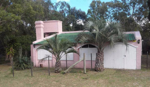 Venta De Casa Y Tres Cabañas, La Esmeralda, Rocha, Uruguay