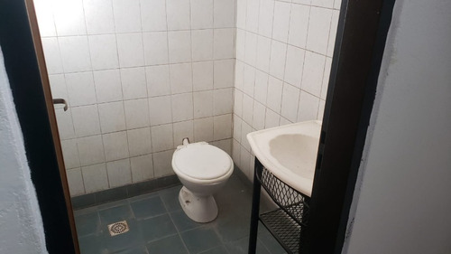 Venta De 3 Departamentos Mas Dos Locales Comerciales
