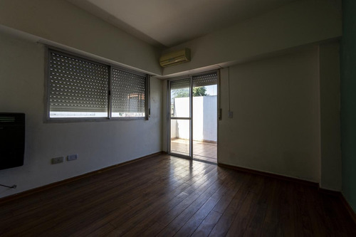 Ph En Venta. Villa Urquiza 2 1/2 Ambientes Con 2 Terrazas
