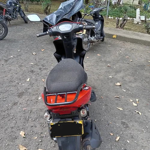 Kymco Twist Modelo 2021 Tarjeta Multicolor