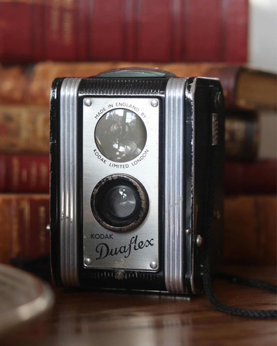 Antigua Cámara Fotográfica Kodak Duaflex England
