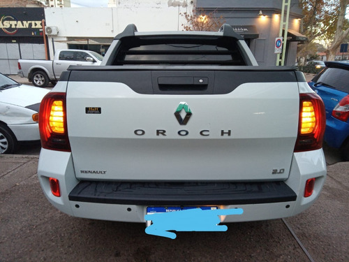 Imagen 2 de 8 de Renault - Duster Oroch Outsider Plus 2.0