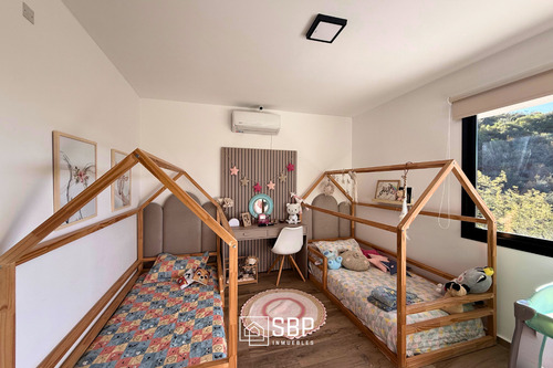 Se Vende Casa | Country La Deseada | Seguridad 24hs | 350 M2
