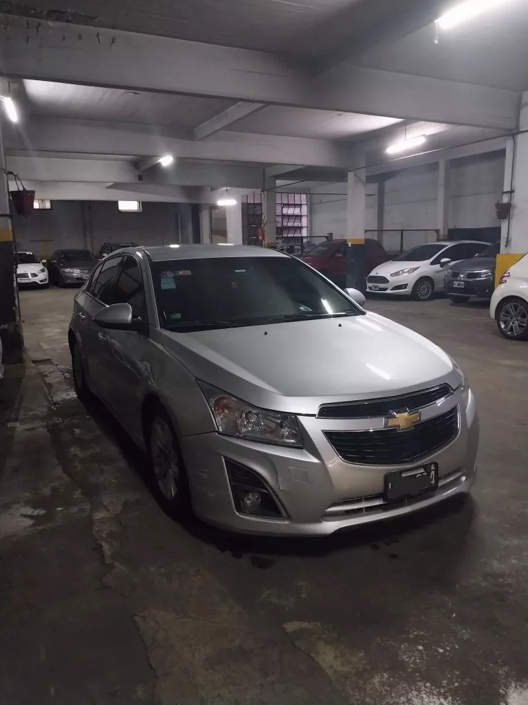 Chevrolet Cruze 1.8 Lt Mt 5 p