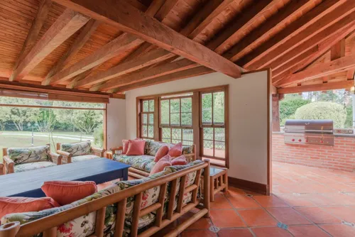 Casa En Venta En La Amalita. Cod V5775