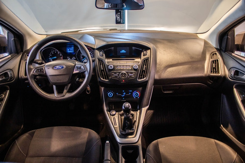 Imagen 18 de 23 de Ford Focus S 1.6n 80.000km 2016 Gris