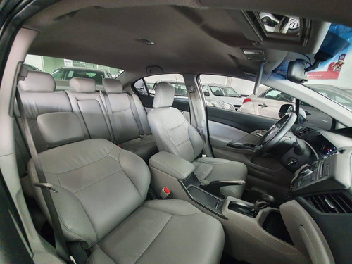 Honda Civic 1.8 Lxs 16v Flex 4p Automático