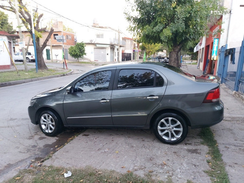 Volkswagen Voyage 1.6 Highline 101cv 2012