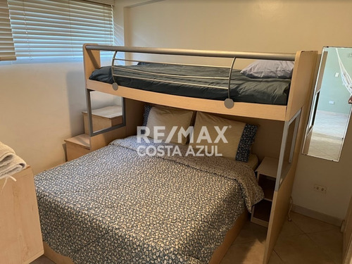 Remax Vende Hermoso Duplex En Planta Baja De 110 Mts2 Amoblado Con Un Ambiente Fresco, Cómodo, Amplio Y Acogedor. Cayo Mar En Tucacas.