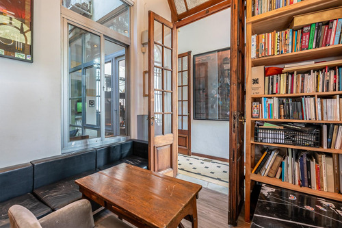 Excelente Casa - Venta - 5 Ambientes - Suite - Terraza - Patio - Parrilla - Chacarita