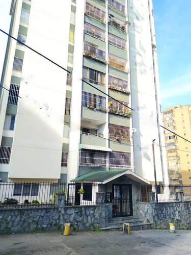 Apartamento / Venta / San Antonio / 3hb - 2b -1pe