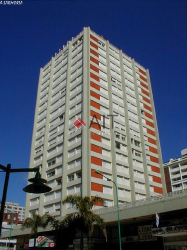 Imagen 17 de 22 de 3 Dormitorios En Pleno Centro De La Peninsula. Torre Con Servicios.