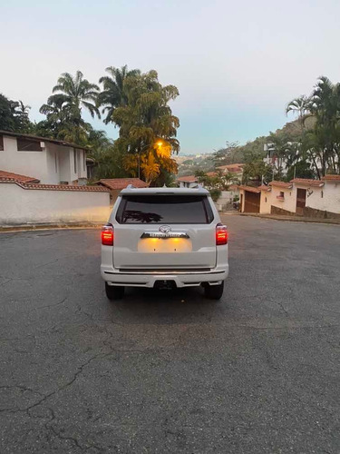 Toyota 4runner Limited 4x4