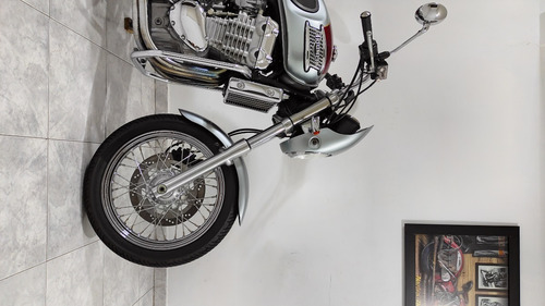 Imagen 12 de 15 de Triumph Thunderbird 900cc 2000