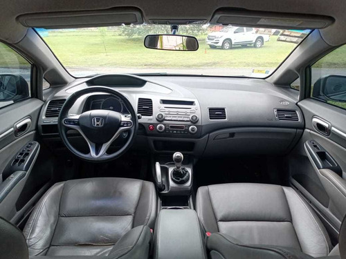 Honda Civic 1.8 Exs Mt 2010