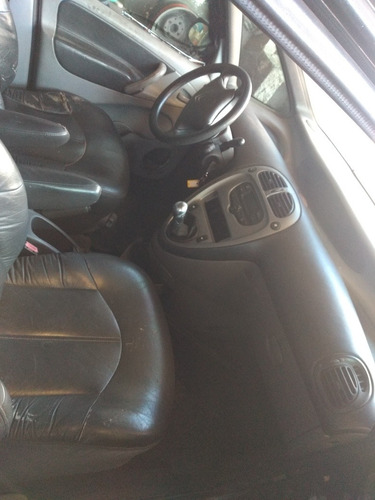Imagem 7 de 8 de Xsara Picasso Sucata Para Retirada De Peças!!!