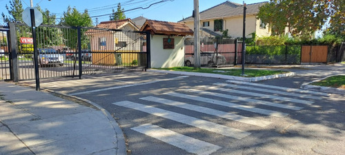 Casa En Conjunto Cerrado El Ombú (4d-3b) - Peñaflor
