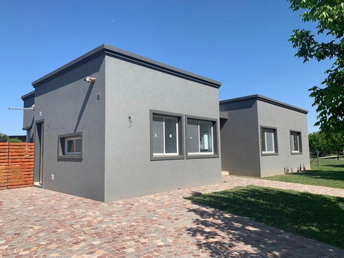 Imagen 1 de 17 de Casa En Venta De Calidad Con Piscina En El Cantón, Escobar