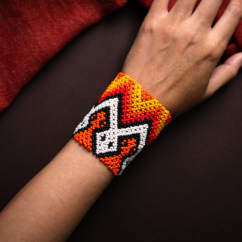 Pulseira Miçangas Arte Indígena Etnia Kamayurá Xingu Cód.109
