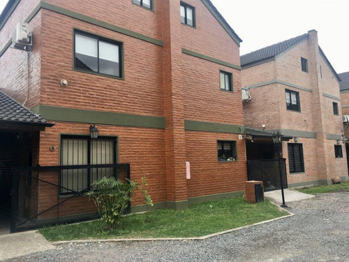 Triplex En Condominio Cerrado Casuarinas 5 Canning