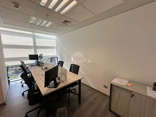 Arriendo Oficina 46m2 / 2 Estacionamientos / Los Trapenses