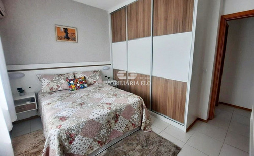 Imagem 4 de 21 de Apartamento De Dois Dormitórios - 4775