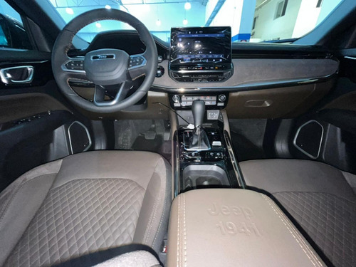 Imagen 9 de 20 de Jeep Commander Overland 2.0 Td 380 At9 4x4
