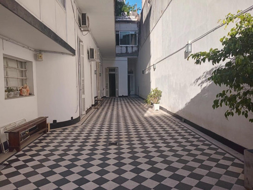 Venta De Ph De 6 Ambientes Con Jardin