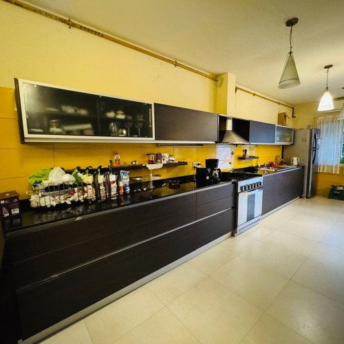 Venta Casa 6 Ambientes Villa Sarmiento Con Piscina