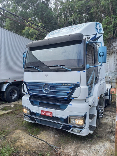 Axor 2035 / Carreta Baú Facchini 2011