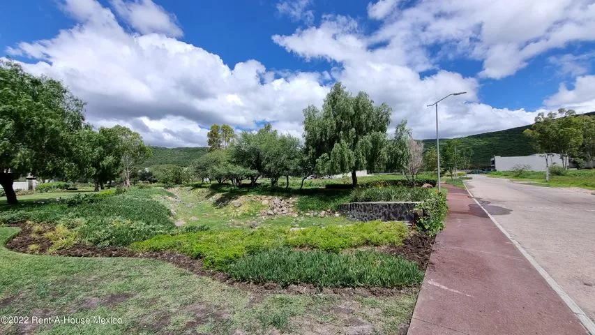 1872 Terreno Venta Altozano Privada Río Querétaro