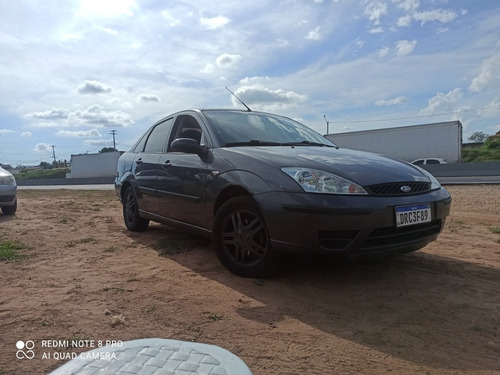 Imagem 1 de 13 de Ford Focus Sedan 2004 2.0 Glx 4p