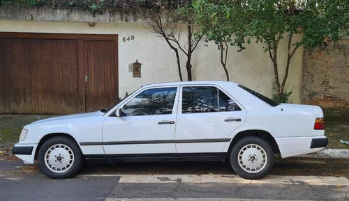 Imagem 9 de 12 de Mercedes E Class W127 300d