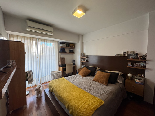 Venta - Departamento De Tres Dormitorios Con Balcón Y Cochera En Centro Río, Rosario