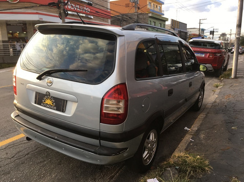Imagem 5 de 6 de Chevrolet Zafira 2.0 Mpfi Comfort 8v 2011