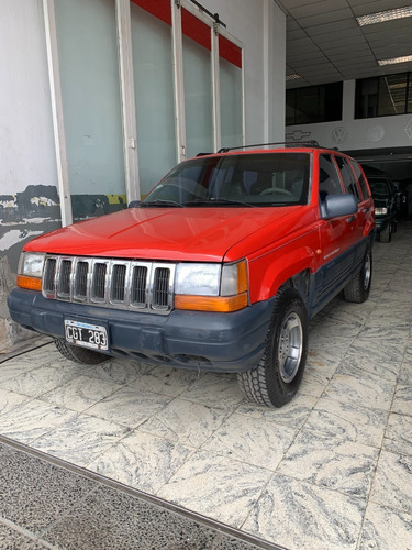 Imagen 2 de 5 de Jeep Grand Cherokee Laredo