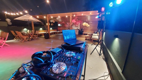 Servicio Dj Sonido E Iluminación. Disc Jockey